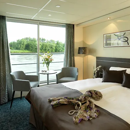 Hotel Crossgates Hotelship 4 Star - Osthafen - Frankfurt