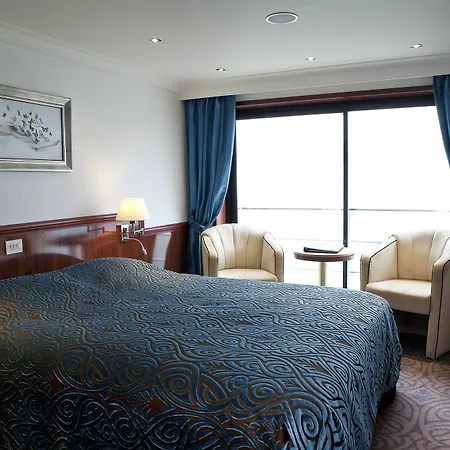 Hotel Crossgates Hotelship 4 Star - Osthafen - Frankfurt
