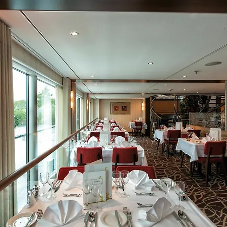 Crossgates Hotelship 4 Star - Osthafen - Frankfurt * Frankfurt am Main
